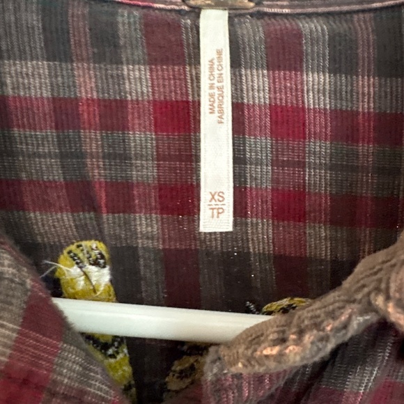 Free People embroidered tiger flannel - Picture 6 of 6